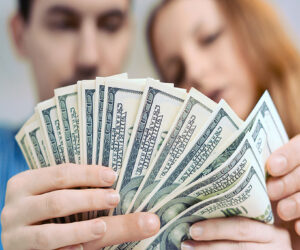 Eşinizle Para Konusunda Nasıl Anlaşırsınız ve Evlilikte Finansal Sorunlardan Nasıl Kurtulursunuz?